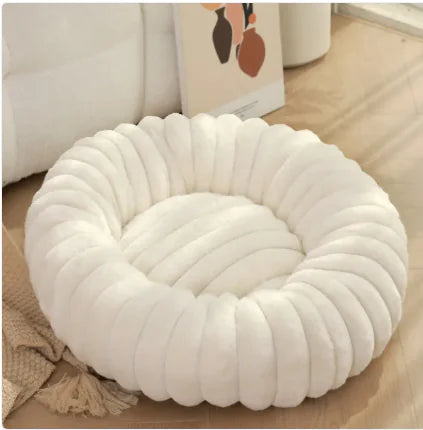 Round Plush Pet Bed — Perfect for Cats & Small Dogs